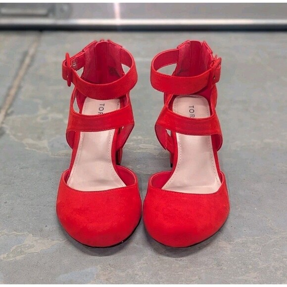 torrid Size 6.5 Wide Width Red Faux Suede Mary Jane Strappy Chunky Block Heels - Picture 1 of 6